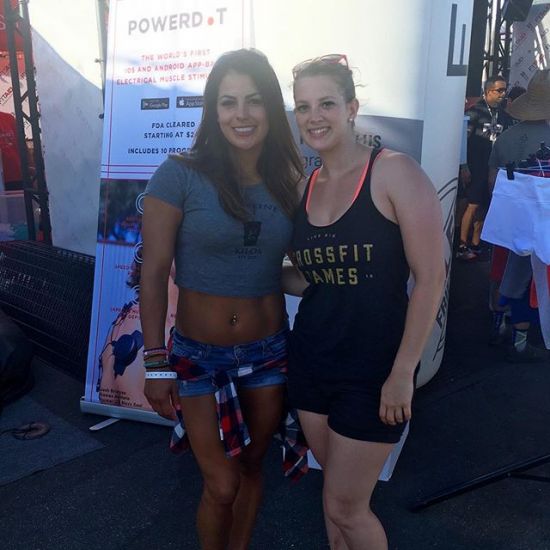 Such a great first day at the crossfit games! And I met @jackie585 can it get any better?! #crossfitgames #crossfit #vacation #california #urlaub #summer #girlswholift #fitspiration #windycitycrossfit