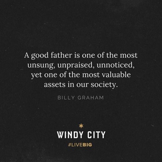 Happy Fathers Day!
•
#windycitylivin #liveBIG #HappyFathersDay