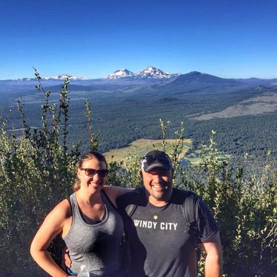 Friends of Windy City -- Mara and Paul Tebben -- gettin' out there!
•
#windycitylivin #liveBIG #blackbutte #highcascade #twosisters #oregon